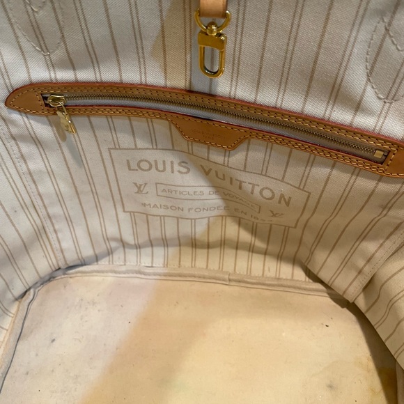 Louis Vuitton Damier Azur Neverfull MM - Picture 7 of 9